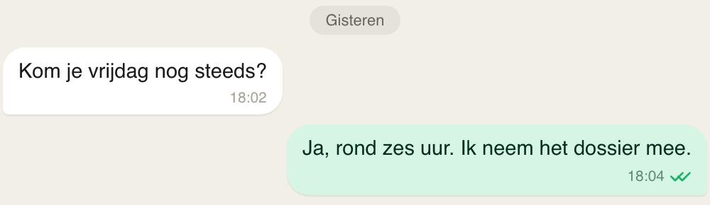 Un échange dans Messagr : une question, une réponse, l'heure et la double coche.